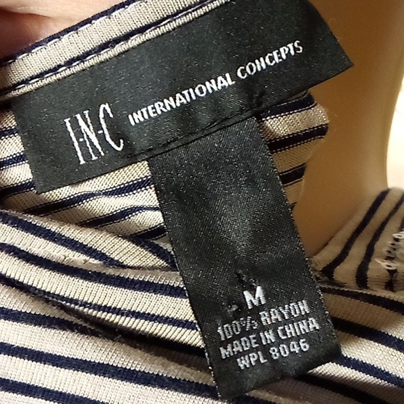 Tunic Style Sleeveless Sequined Top, size M - Picture 6 of 7